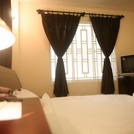 Saigon Zoom Hotel Ho Chi Minh City Bagian luar foto