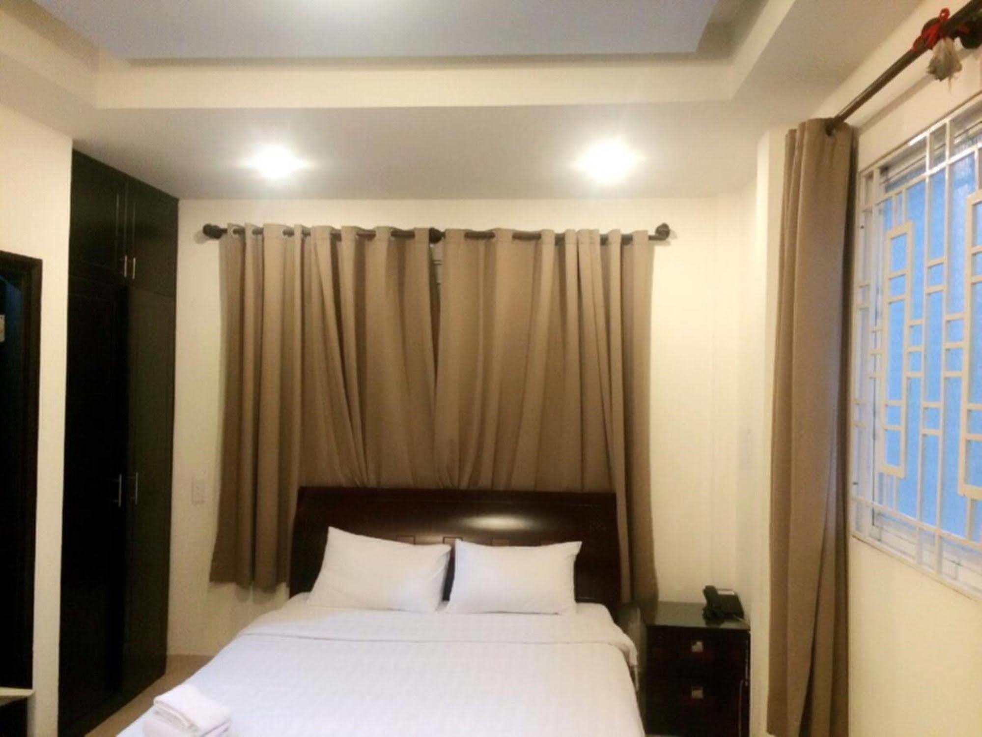 Saigon Zoom Hotel Ho Chi Minh City Bagian luar foto
